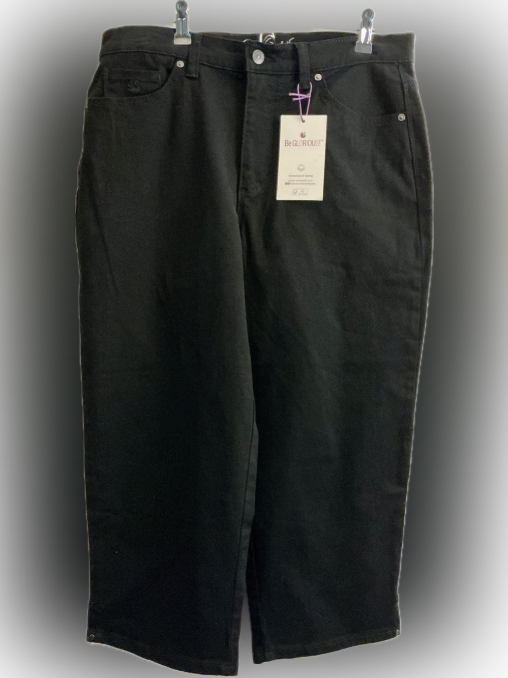 NWT Gloria Vanderbilt Amanda Capri Jeans Size 10 Women’s Black Slimming Stretch